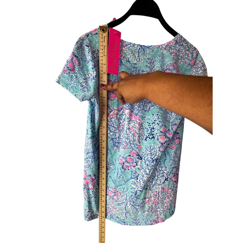 Lilly Pulitzer Etta V-Neck‎ T-Shirt Top XS Blue Ibiza Now You Sea Me NWT $48 - Picture 6 of 7
